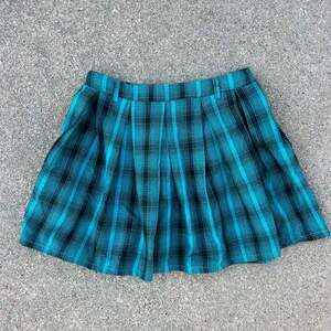 Hot Topic Teal Black Plaid Pleated Mini Skirt Kilt Style Punk Goth XS